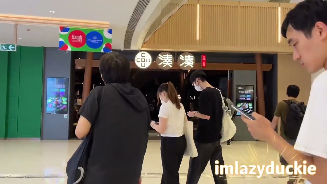 7分鐘 荃灣西巴士站去荃灣大會堂 有蓋天橋 