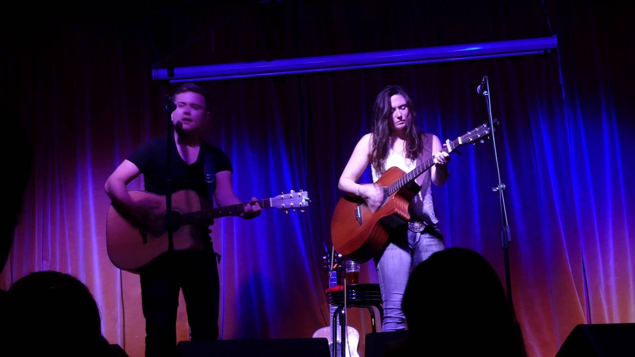 Luke & Mel - Somethin' About A Woman (Gullivers, Manchester)