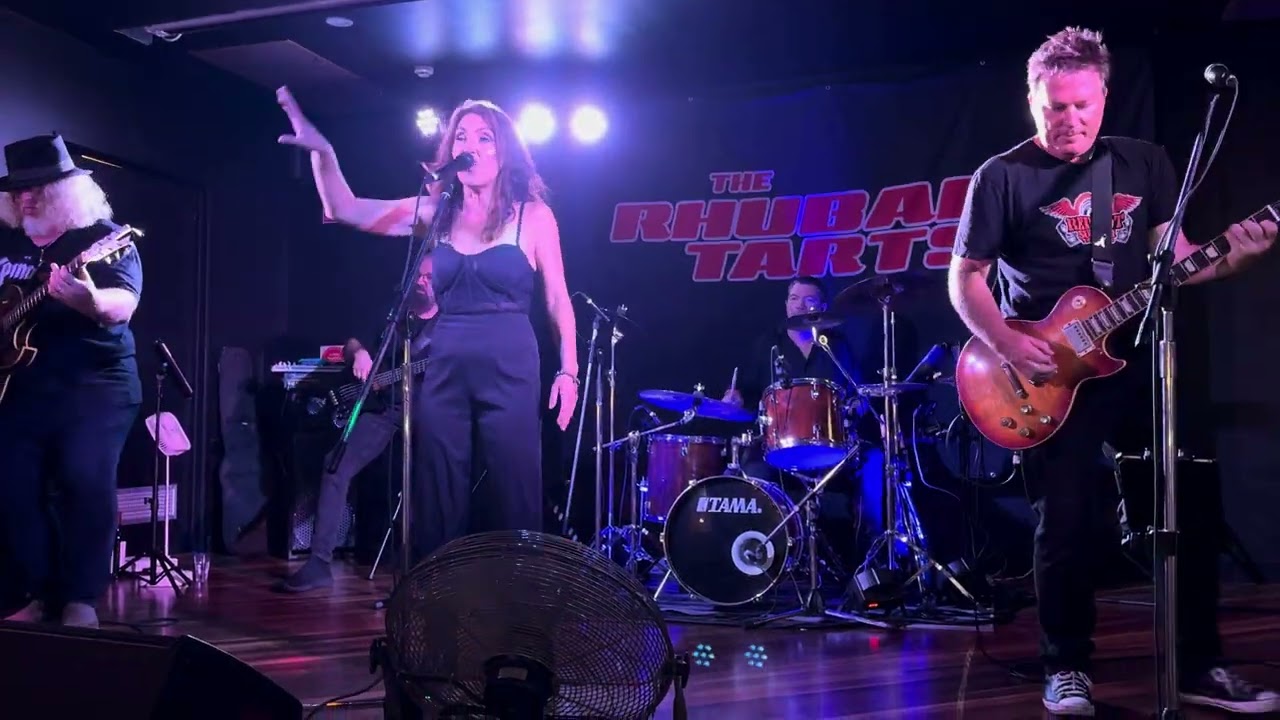 Rhubarb Tarts Green River Carriers Arm Hotel Maryborough QLD 24/01/2026