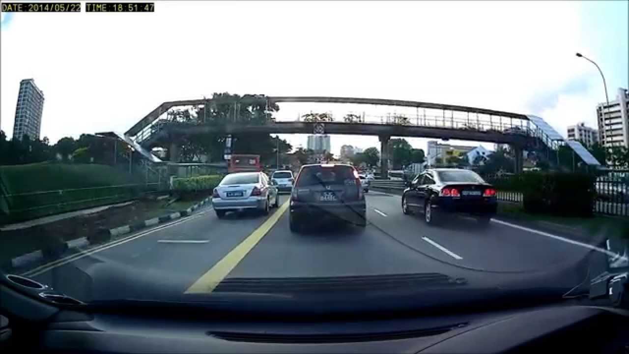 Motorists was caught driving on bus lane during operation hours YouTube