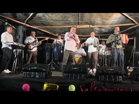 PARADOS EN LA BRECHA- Eduar y José Morelo-En Vivo - En Ceibas De Leche Chinú Córdoba.