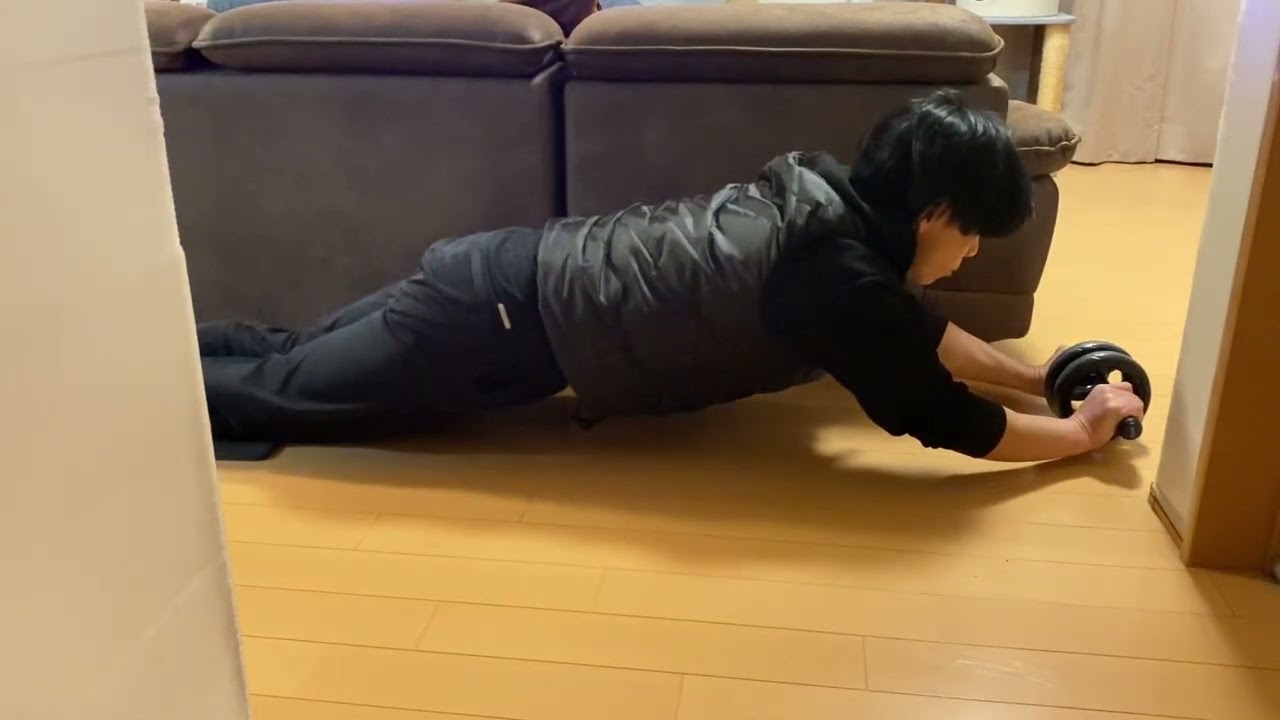 猫と一緒に月間チャレンジ【1307日目】バーピー&ぶら下がり