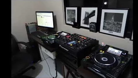 DEEP HOUSE 115 BPM