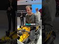 Ducati: tornano le signore in giallo! #ducatistreetfighterv2 #ducatipanigalev2 #eicma2025