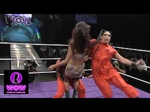 Caged Heat vs Farah Paradise Part 2 - WOW Flashback