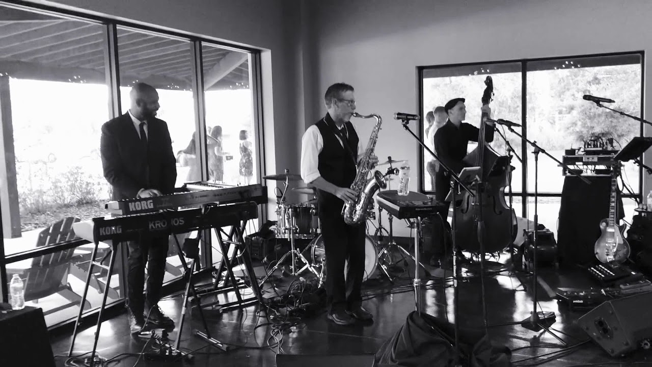 Breezeway Jazz with Upright Bass and Sax