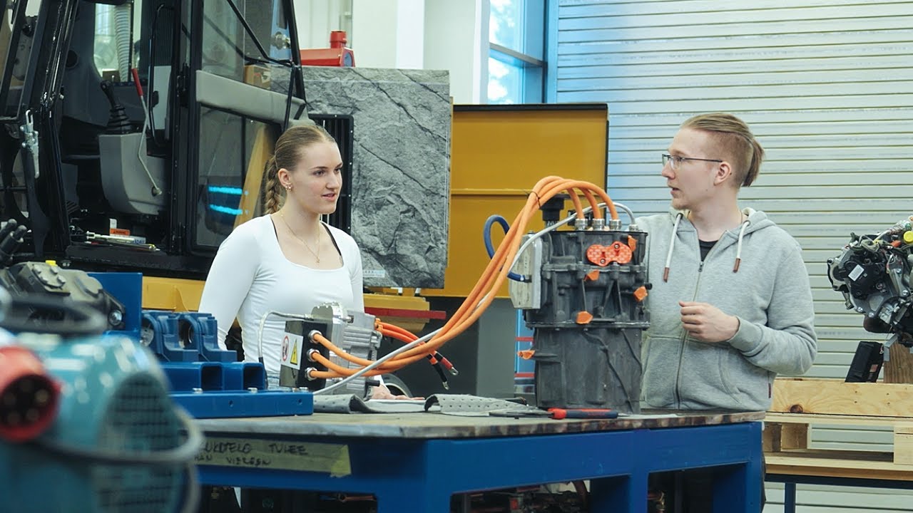 Tutustu konetekniikan tutkinto-ohjelmaan!