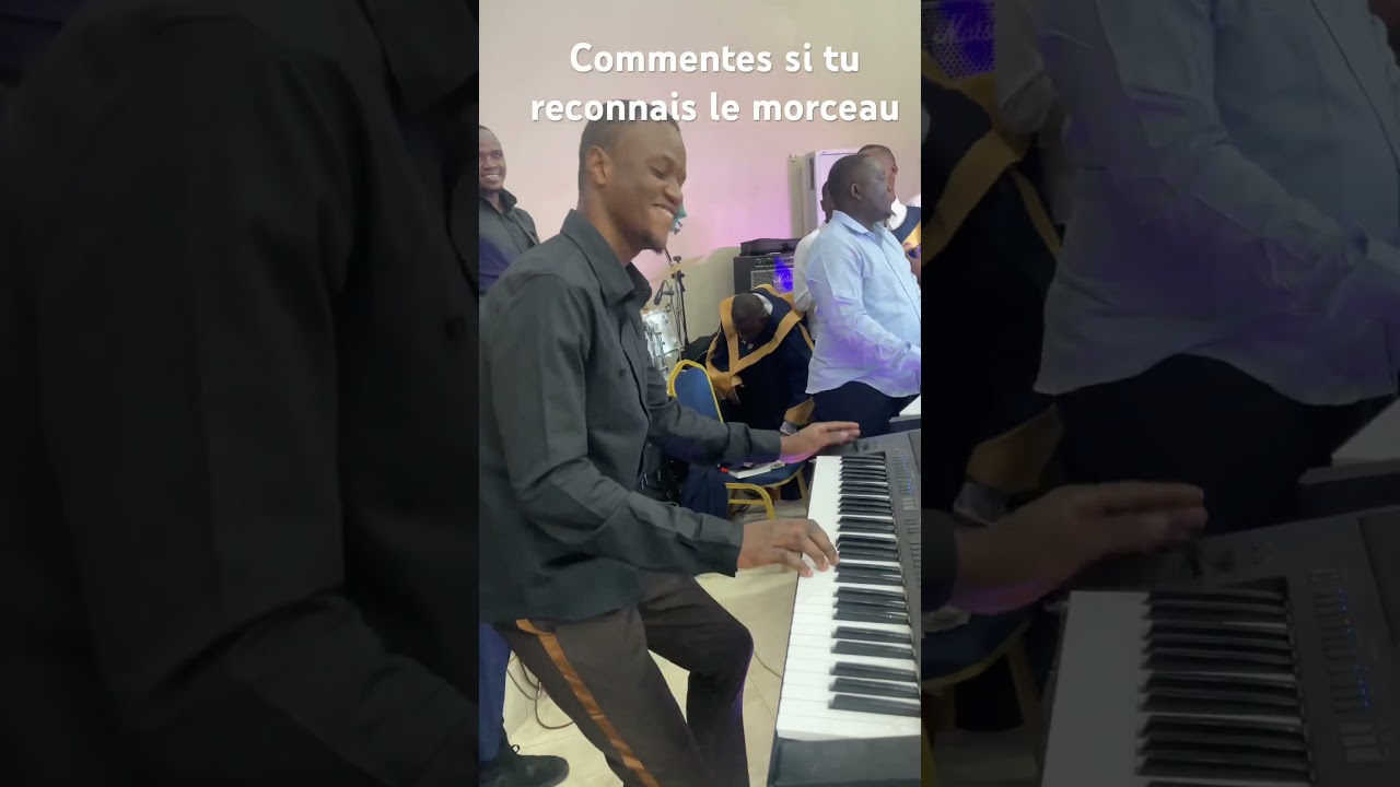 #seben #music #maajabugospel #piano bekijken op YouTube