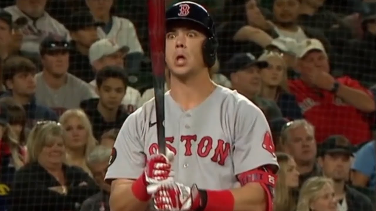 Bobby Dalbec fights for a homer but it doesn't matter