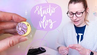 STUDIO VLOG (GETTING OVERWHELMED, PREPPING FOR THE ETSY FAIR & NEW ENAMEL PINS)