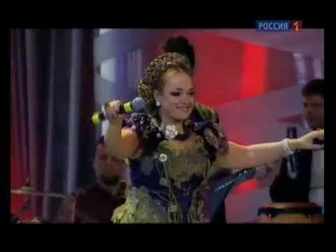 Золотое кольцо клипы. Золотое кольцо клипы. Золотое кольцо клипы. Кадышева осень золотая. Кадышева ансамбль золотое кольцо я не колдунья.