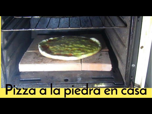 Horno de pizza tradicional de leña restaurante de pizza fabricación de pizza  clásica de leña con horno de piedra