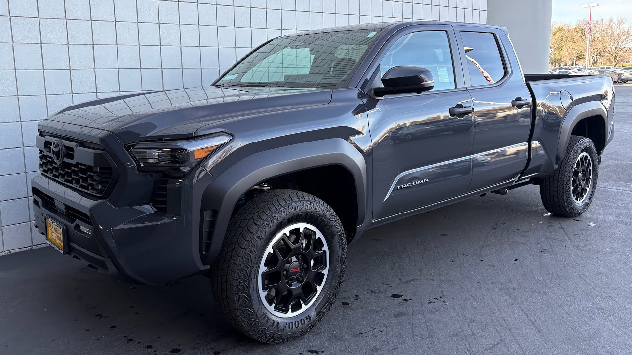 Первые впечатления от владения нашим новым Toyota Tacoma TRD Off Road Long Bed 2026 года.