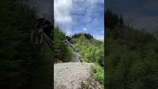 Flight mode engaged | MS Mondraker Team | Summum Carbon