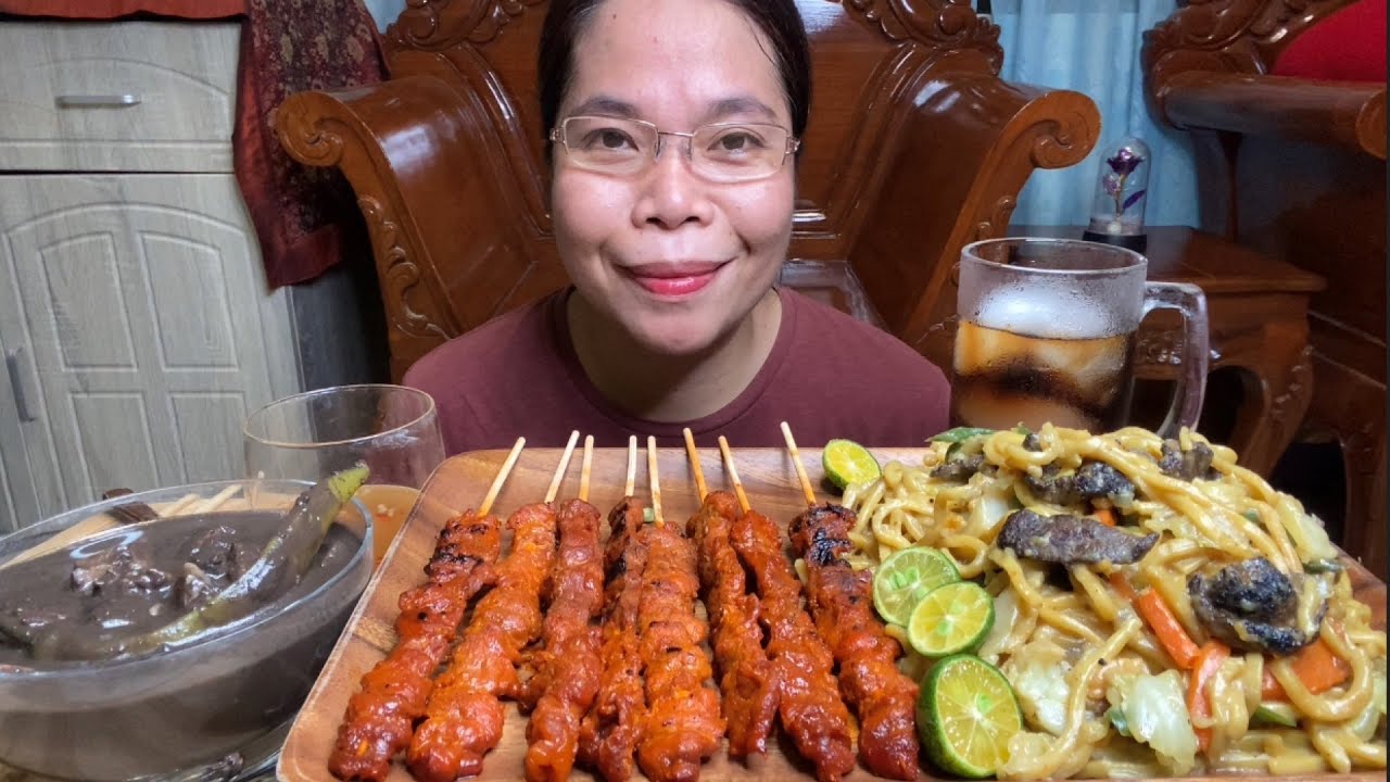 PORK DINUGUAN,PANSIT MIKI,PORK BARBECUE! FILIPINO FOOD, MUKBANG PHILIPPINES