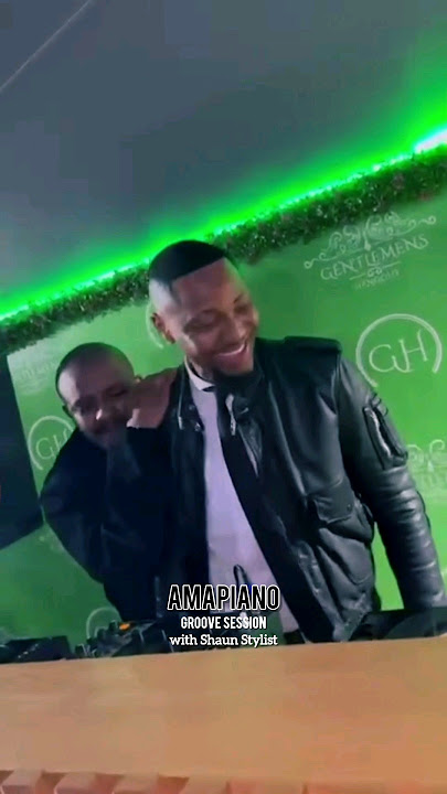 Download lagu Kabza De Small & Shaunstylist Go Crazy Over House Hit song 'Superman' Amapiano Remake by Ntwana_R