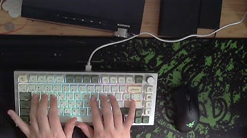 Glorious GMMK Pro lubed Glorious Pandas w/ lubed Stock Stabilizer