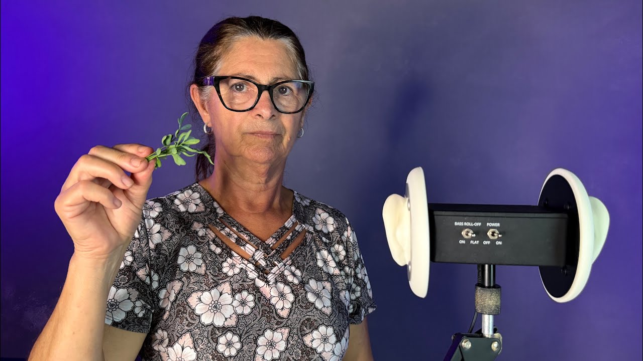 ASMR: BENZENDO VOCÊ EM UM MICROFONE QUE PARECE QUE VOCÊ ESTÁ AQUI COMIGO