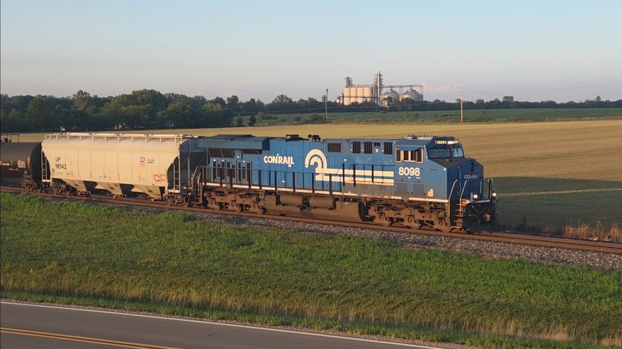 Trainz 2022 LIVE Part 3 LETS NOT CRASH THE GAME