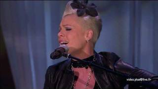 PINK - BEST LIVE 2011 - HD1080