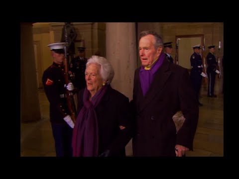 Former First Lady Barbara Bush Dies at Age 92