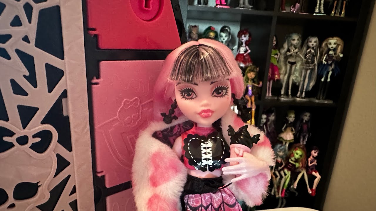 Monster high Crânes Secrets S.2 Draculaura Rose