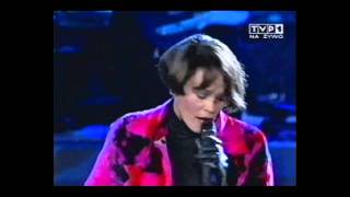 Whitney Houston live Poland 1999 - How Will I Know (HD)