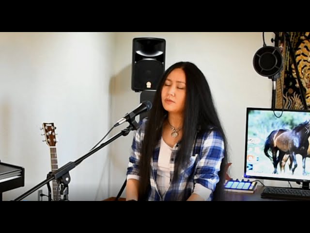 Madi - {မဒီ} အိပ်မက်ချစ်သူ (Live from Isolation: Acoustic Sessions) class=