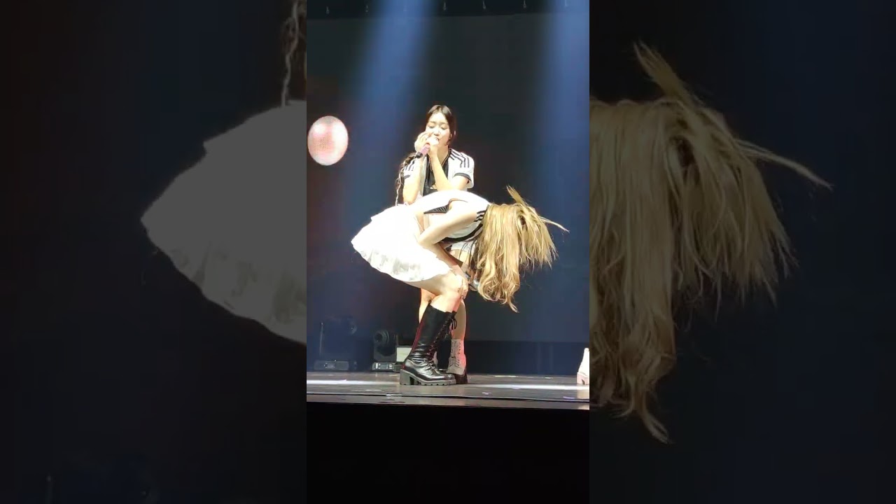 240308 STAYC - Bubble @ Verti Music Hall, Berlin