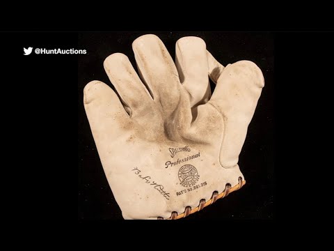 Babe Ruth glove sells for over $1.5 million at auction