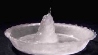 注いだ水が一瞬で氷に 自由研究におすすめ 家庭でできる科学実験シリーズ Ngkサイエンスサイト 日本ガイシ株式会社