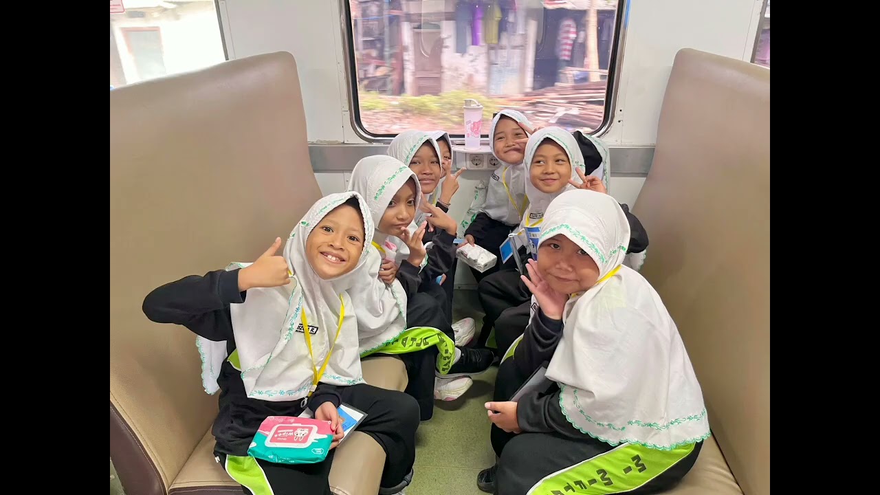 ODL kelas 1&2 MI Miftahur Rahman Surabaya Tahun 2024.