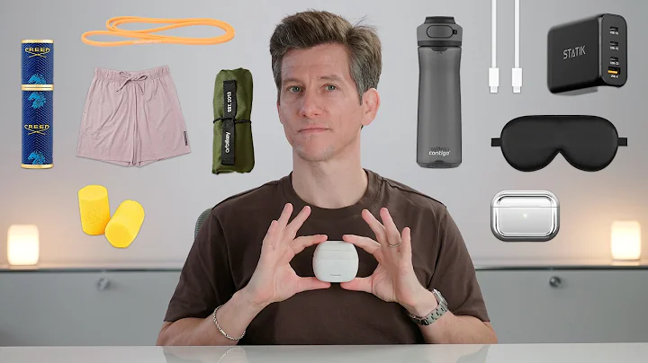 17 Travel Essentials I Always Pack (What's In My Bag)