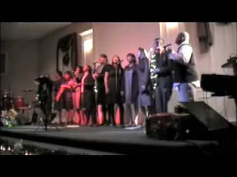 Bellflower Apostolic Praise Team- Christmas Worshi...