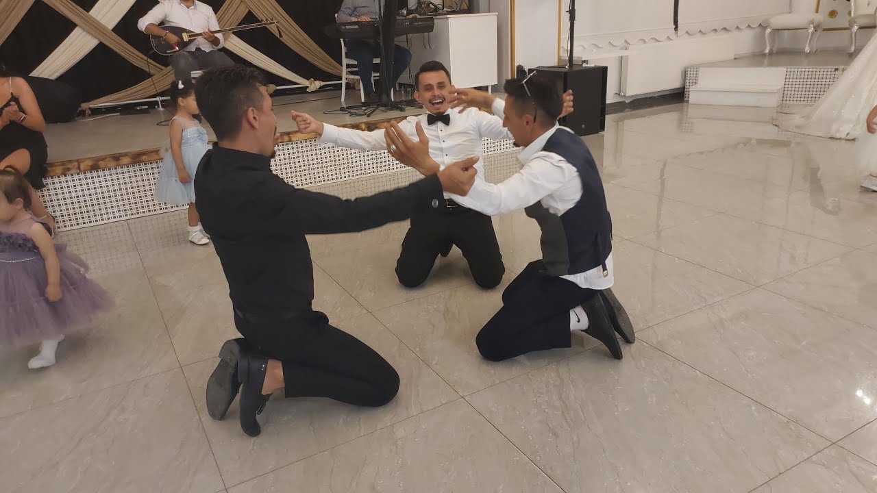 BOLU DÜĞÜNLERİ DAMAT VE GARDAŞLARINDAN ÇİFTETELLİ OYUN HAVASI OYUNU