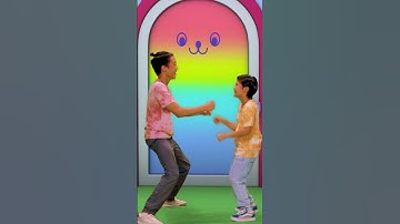 Thumbnail of PANDY PAW BUMP! 🤜🤛 | GABBY'S DOLLHOUSE