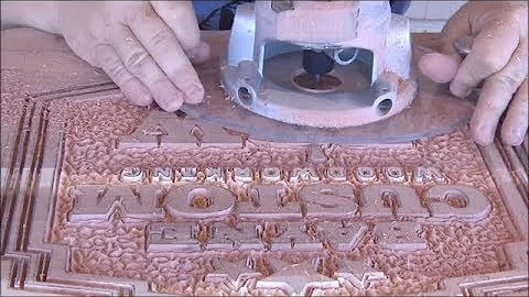 #291 Freehand Carving a Business Sign Part 3