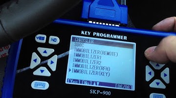 SuperOBD Key Programmer SKP900 for a Chrysler Grand Voyager Key-Chip ID46