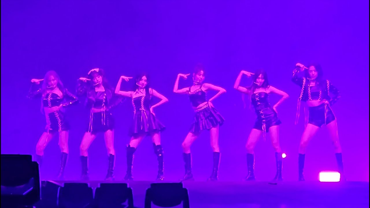 IVE 아이브 @ Accor Arena in Paris - Accendio | Fancam