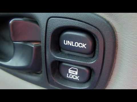 How to Install Door Lock Switches on 1997 Saturn SC2