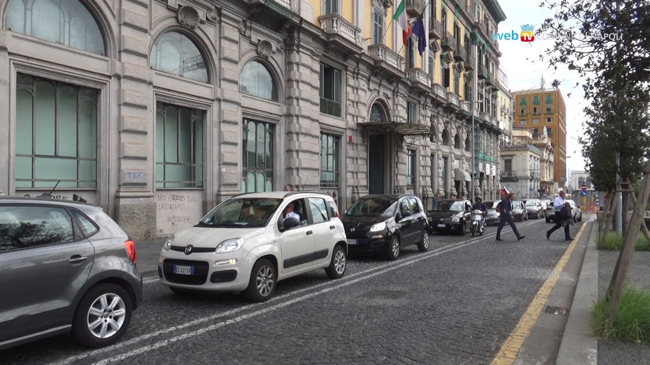 Traffico, nuova viabilità in Piazza Municipio