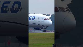 United Airlines Butter Takeoff