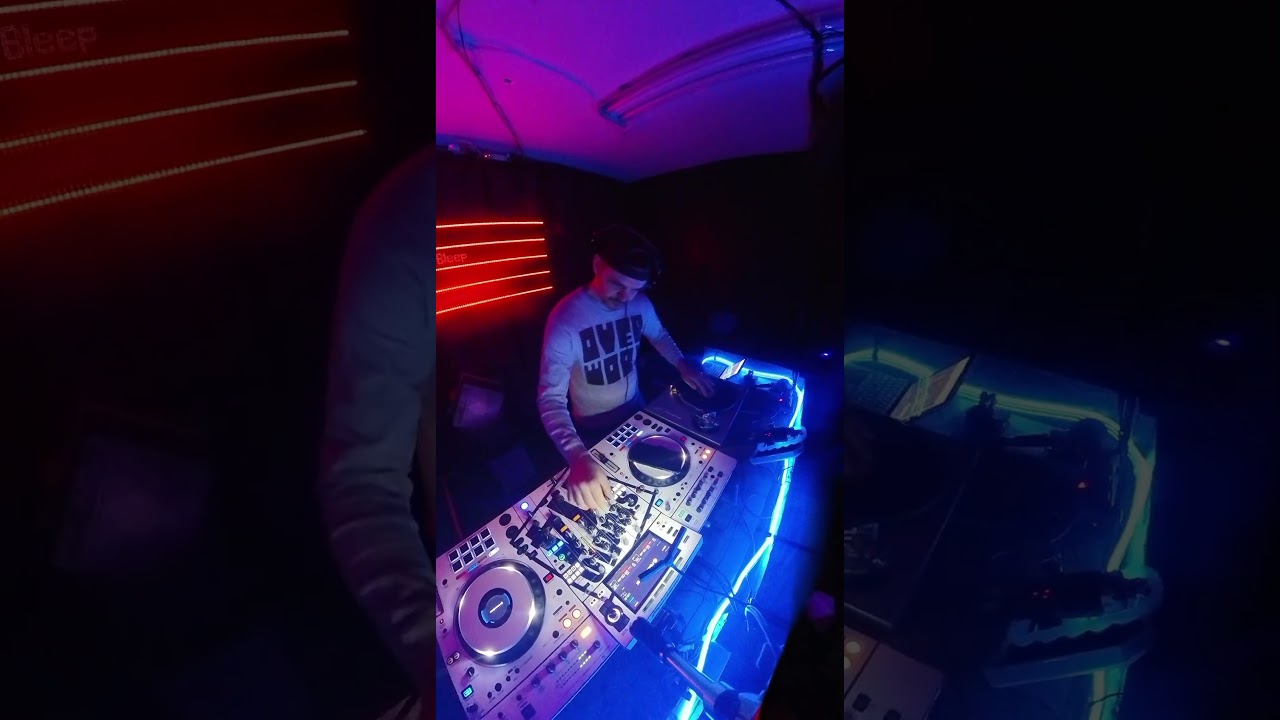 Watch Bleep Radio 709 Clip - Luke's Anger "Techno Nerds" #wonkytechno on YouTube Watch Bleep Radio 709 Clip - Luke's Anger "Techno Nerds" #wonkytechno on YouTube