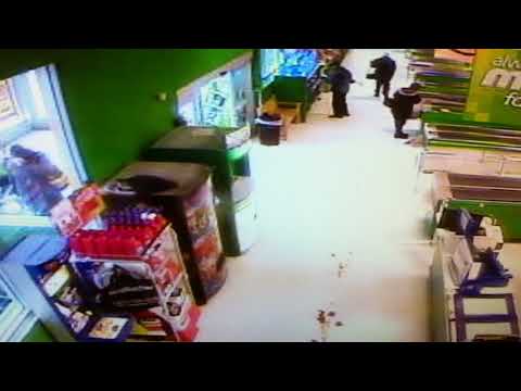 Women poops her pants in the store!