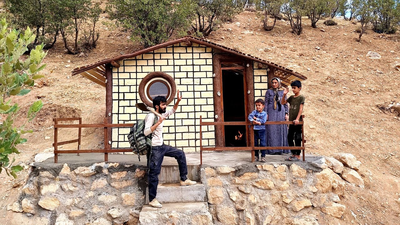 Я помогла женщине-кочевнице | Построила прекрасный коттедж за 20 дней для матери-кочевницы