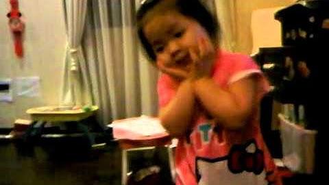 cute little  audrey (dancing) ^^