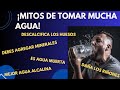 8 mitos de tomar mucha agua