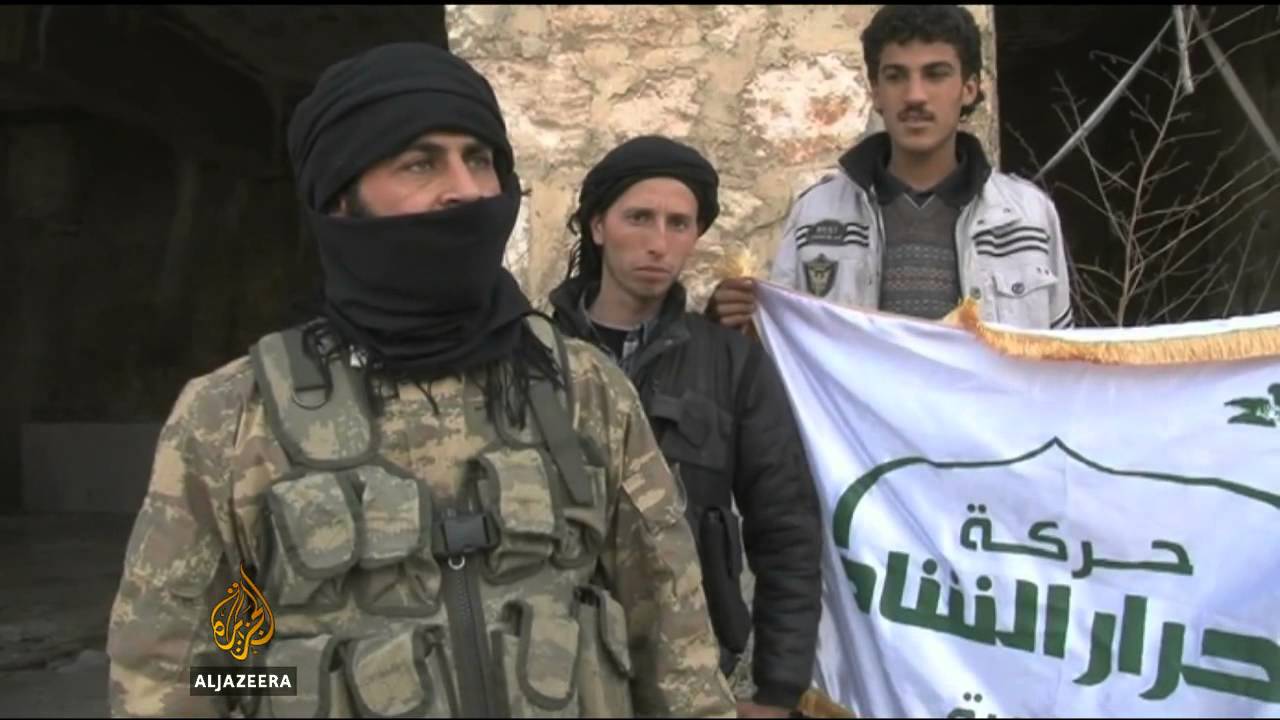 حاصر الثوار السوريون القوات المسلحة في حلب