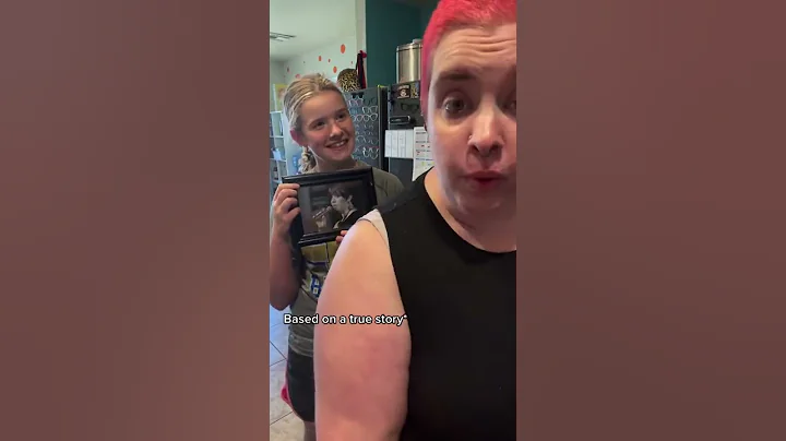 Like mother like daughter.  #mommacusses #funny #parenting