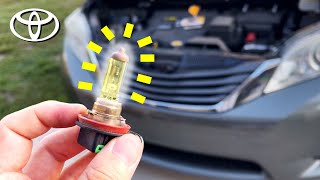 How to REPLACE headlight BULB on Toyota Sienna by Daddicated 16,530 views 10 months ago 1 minute, 34 seconds